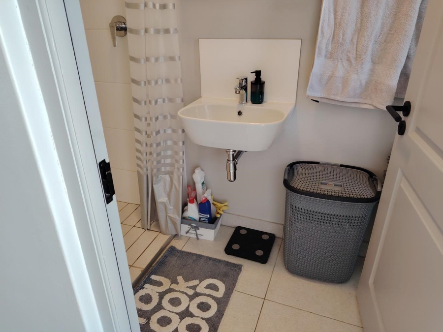 1 Bedroom Property for Sale in Sonstraal Heights Western Cape